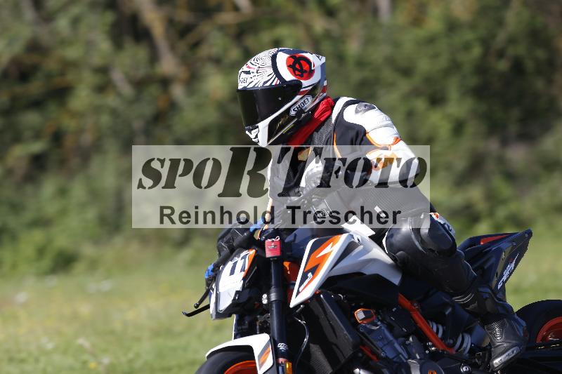 Archiv-2025/56 02.10.2025 Speer Racing ADR/Gruppe gelb/911